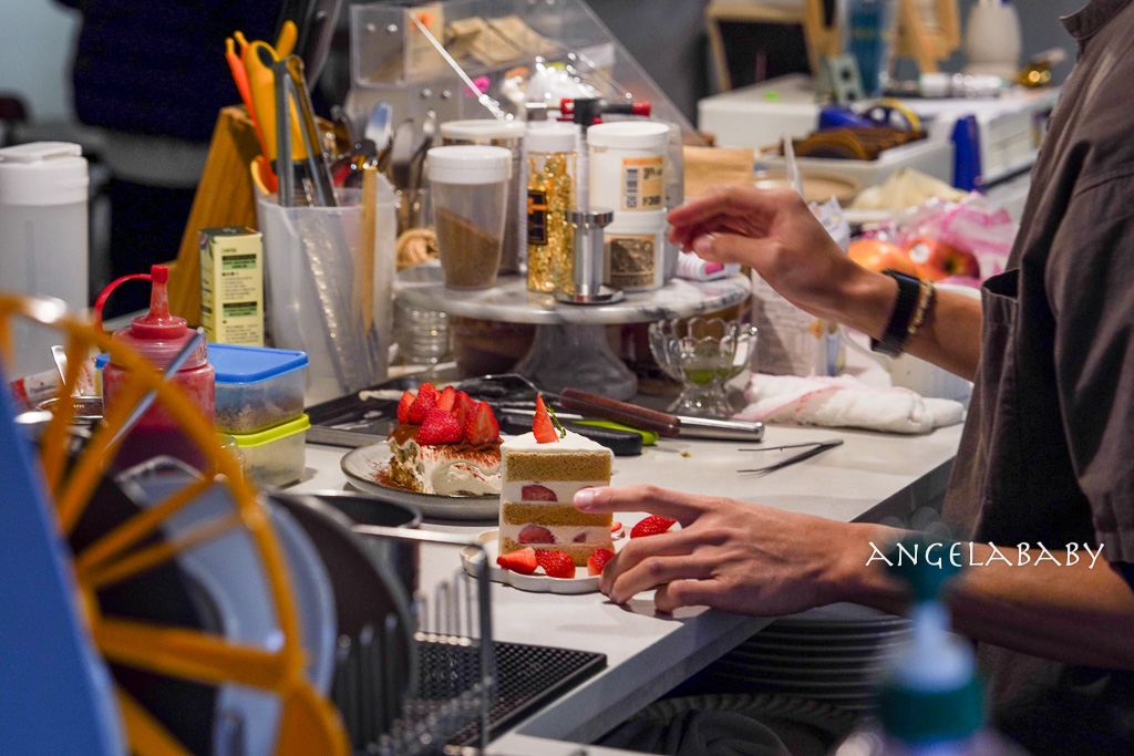 新莊迴龍站老宅甜點『林椐咖啡-自家烘焙咖啡』菜單、好吃草莓蛋糕、插座咖啡廳 @梅格(Angelababy)享樂日記