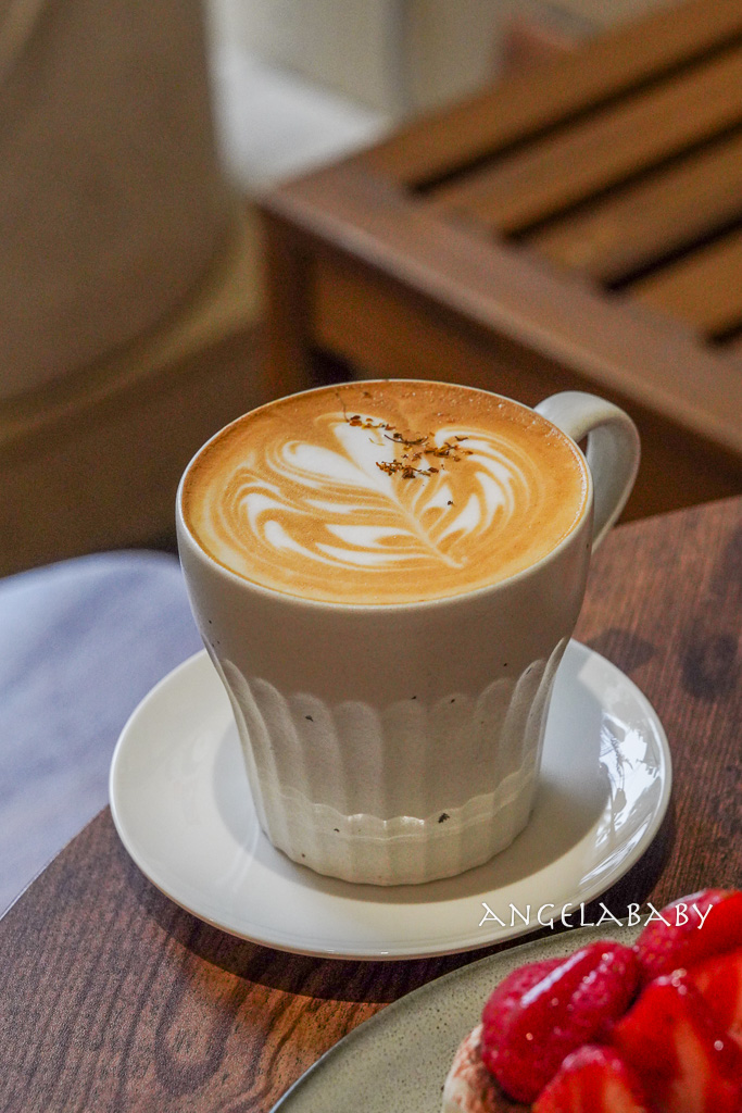 新莊迴龍站老宅甜點『林椐咖啡-自家烘焙咖啡』菜單、好吃草莓蛋糕、插座咖啡廳 @梅格(Angelababy)享樂日記 新莊迴龍站老宅甜點『林椐咖啡-自家烘焙咖啡』菜單、好吃草莓蛋糕、插座咖啡廳 @梅格(Angelababy)享樂日記