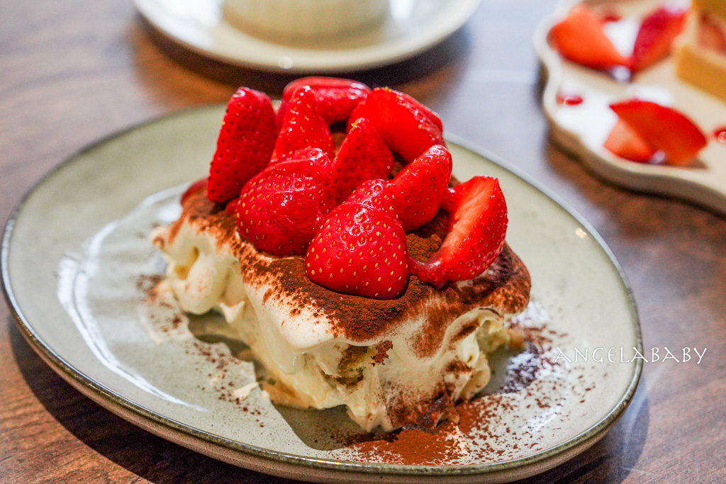 新莊迴龍站老宅甜點『林椐咖啡-自家烘焙咖啡』菜單、好吃草莓蛋糕、插座咖啡廳 @梅格(Angelababy)享樂日記 新莊迴龍站老宅甜點『林椐咖啡-自家烘焙咖啡』菜單、好吃草莓蛋糕、插座咖啡廳 @梅格(Angelababy)享樂日記