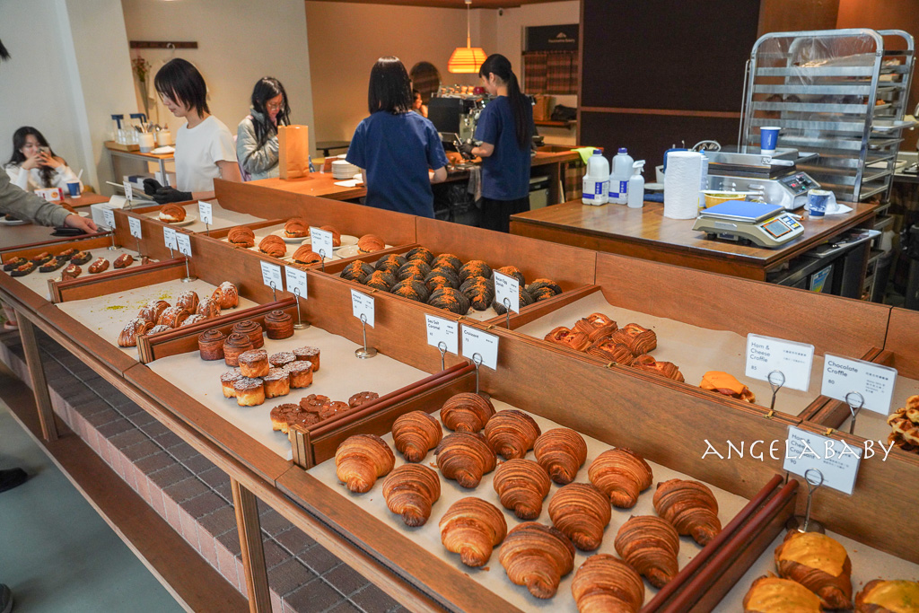 夢幻粉紅球池咖啡『無聊咖啡 AMBI- CAFE 』世界上最好吃的抹茶蛋糕 、鬼精靈抹茶蛋糕、吳宗憲女兒Sandy開的咖啡店、忠孝敦化聚餐、網美拍照打卡點 @梅格(Angelababy)享樂日記