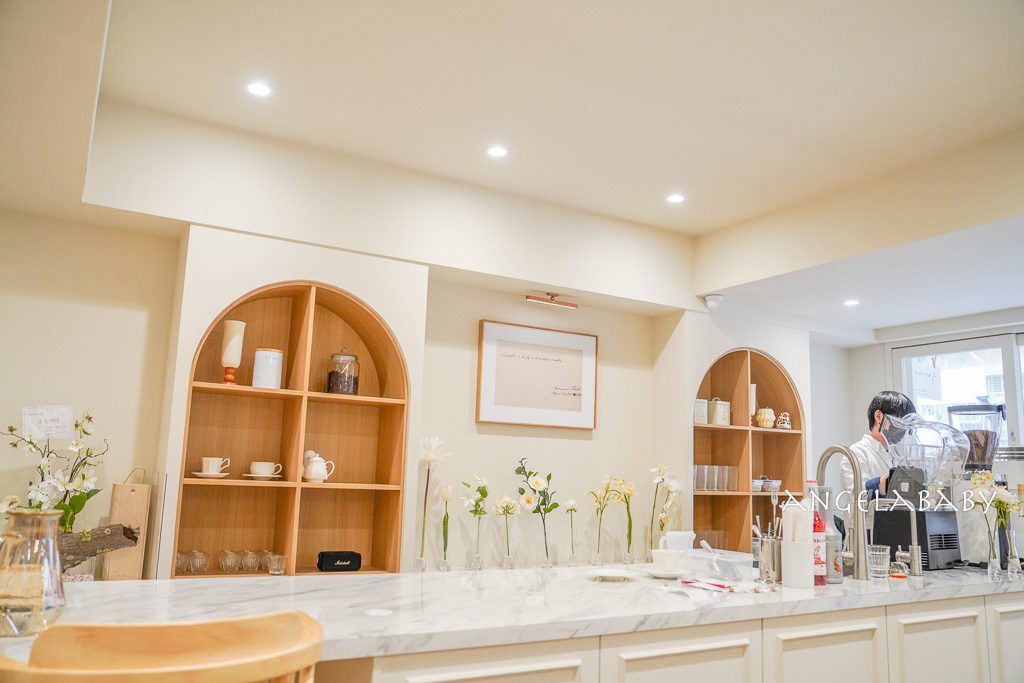 市府站美食｜港式早午餐『journ&eacute;e.caf&eacute;』純白歐風咖啡廳推薦 @梅格(Angelababy)享樂日記