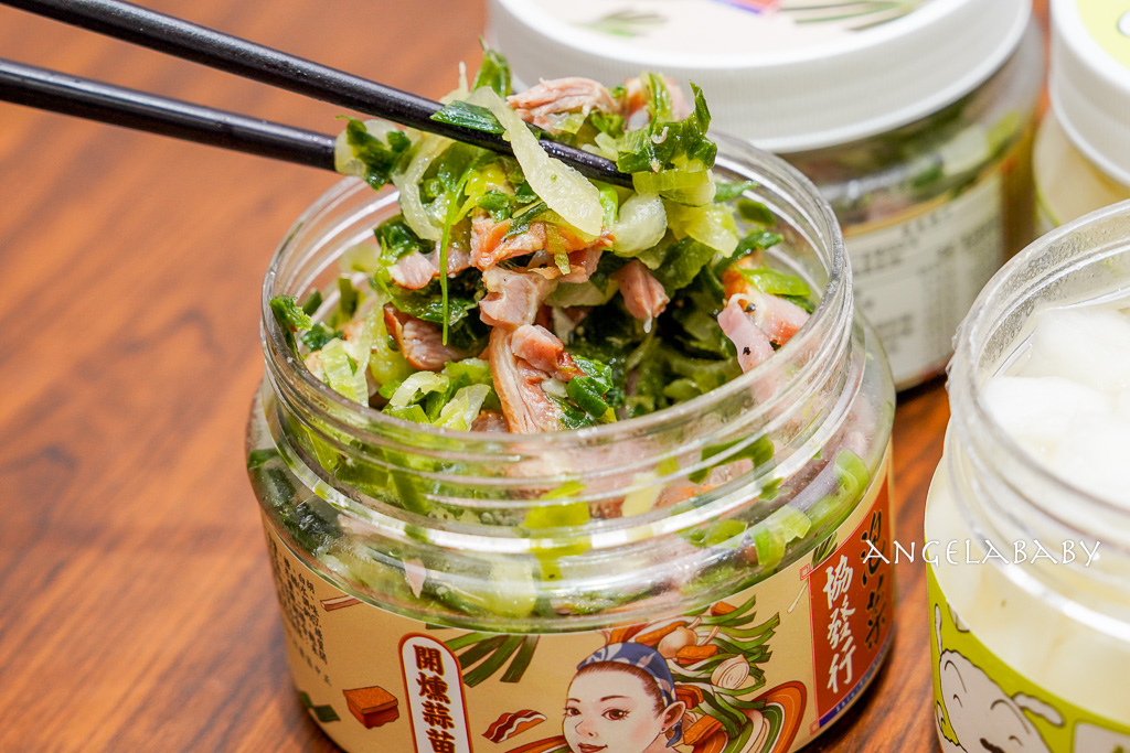宅配美食｜每日接單製作的好吃泡菜『協發行泡菜』近20種泡菜口味、『蠟筆小新』聯名款泡菜 @梅格(Angelababy)享樂日記