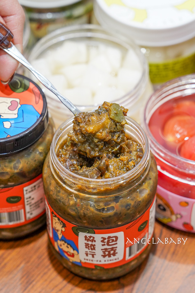 宅配美食｜每日接單製作的好吃泡菜『協發行泡菜』近20種泡菜口味、『蠟筆小新』聯名款泡菜 @梅格(Angelababy)享樂日記