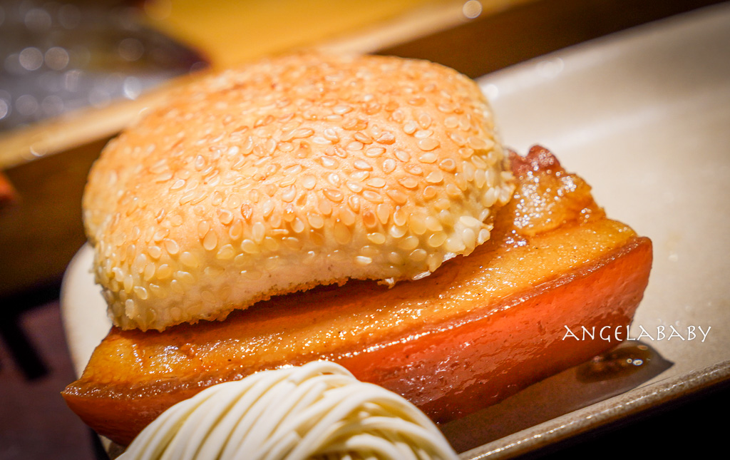 台北圓環美食『東北金小館酸菜白肉鍋 重慶店』訂位、東北金酸菜白肉鍋菜單 @梅格(Angelababy)享樂日記