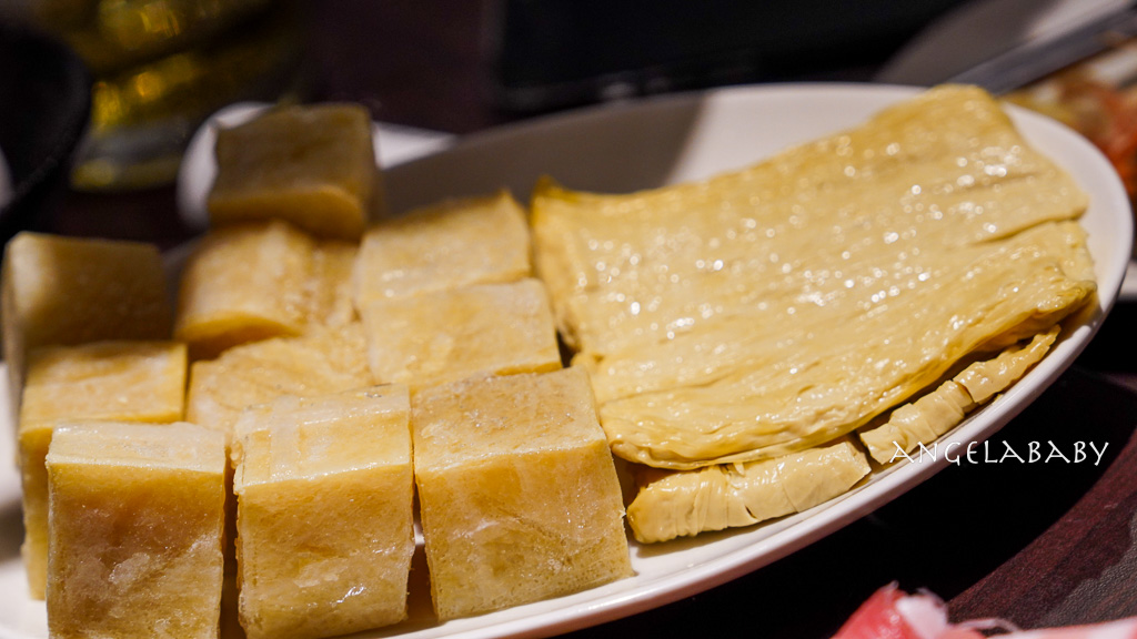 台北圓環美食『東北金小館酸菜白肉鍋 重慶店』訂位、東北金酸菜白肉鍋菜單 @梅格(Angelababy)享樂日記