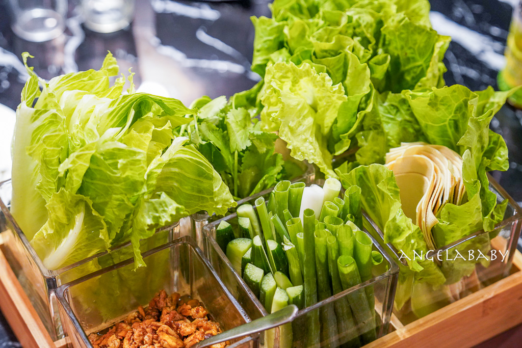 三重巷弄美食『安慶小館 鐵鍋燉 私房菜（預約制）』超好吃手工花捲、三重聚餐推薦 @梅格(Angelababy)享樂日記
