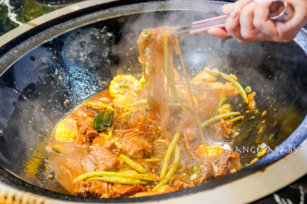 三重巷弄美食『安慶小館 鐵鍋燉 私房菜(預約制)』超好吃手工花捲、三重聚餐推薦 @梅格(Angelababy)享樂日記 三重巷弄美食『安慶小館 鐵鍋燉 私房菜(預約制)』超好吃手工花捲、三重聚餐推薦 @梅格(Angelababy)享樂日記