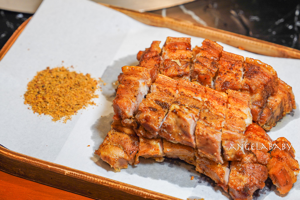 三重巷弄美食『安慶小館 鐵鍋燉 私房菜（預約制）』超好吃手工花捲、三重聚餐推薦 @梅格(Angelababy)享樂日記