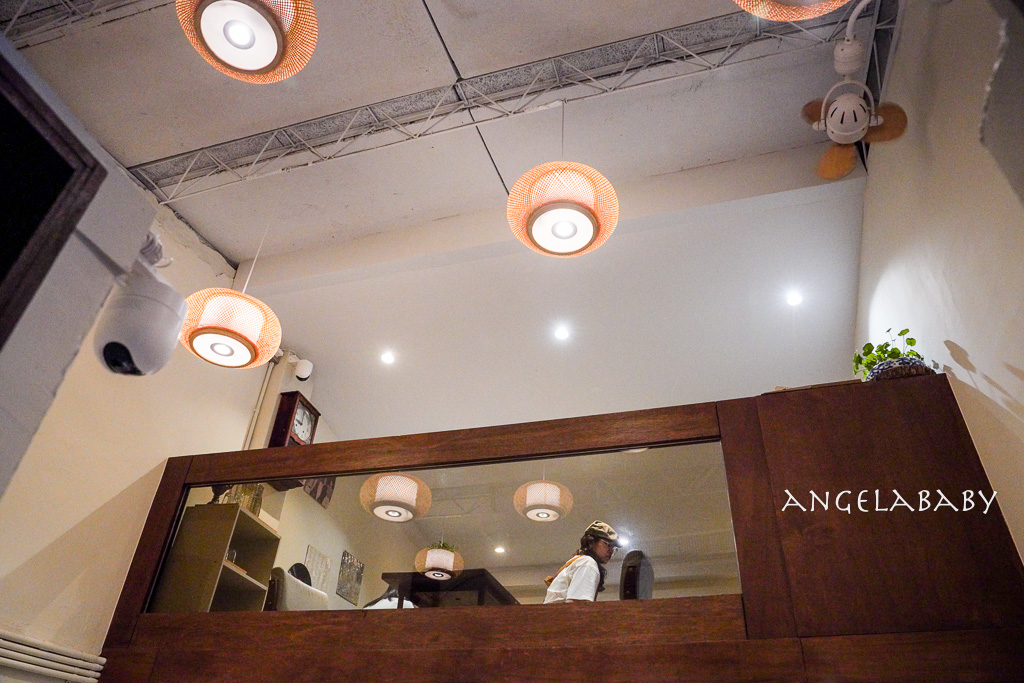 西門咖啡廳『巷日咖啡 Hikari Coffee&Dessert』訂位、遠離塵囂的露天咖啡 @梅格(Angelababy)享樂日記