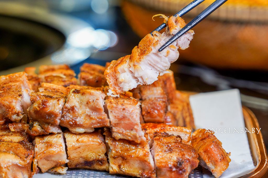 三重巷弄美食『安慶小館 鐵鍋燉 私房菜(預約制)』超好吃手工花捲、三重聚餐推薦 @梅格(Angelababy)享樂日記 三重巷弄美食『安慶小館 鐵鍋燉 私房菜(預約制)』超好吃手工花捲、三重聚餐推薦 @梅格(Angelababy)享樂日記