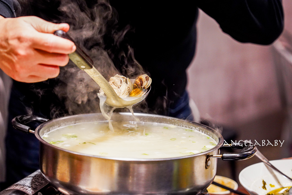 三重巷弄美食『安慶小館 鐵鍋燉 私房菜（預約制）』超好吃手工花捲、三重聚餐推薦 @梅格(Angelababy)享樂日記