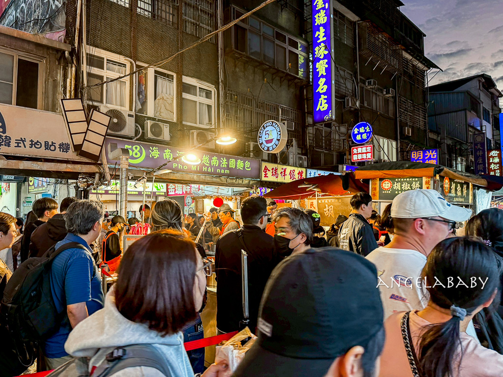 饒河夜市美食『福州世祖胡椒餅』CNN評為台灣最佳十大美食推薦 @梅格(Angelababy)享樂日記