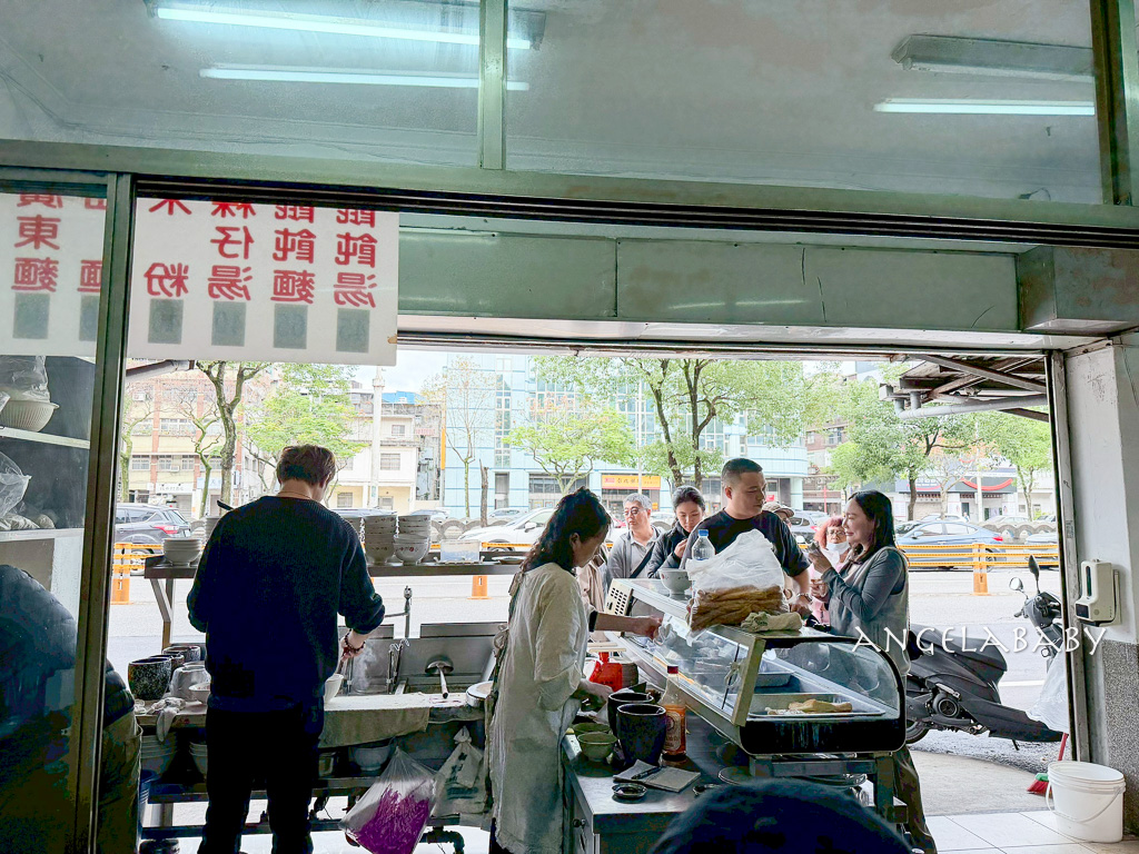 基隆美食『稻香軒』500盤推薦超好吃乾麵、大餛飩，黃皮白斬雞不預定吃不到 @梅格(Angelababy)享樂日記