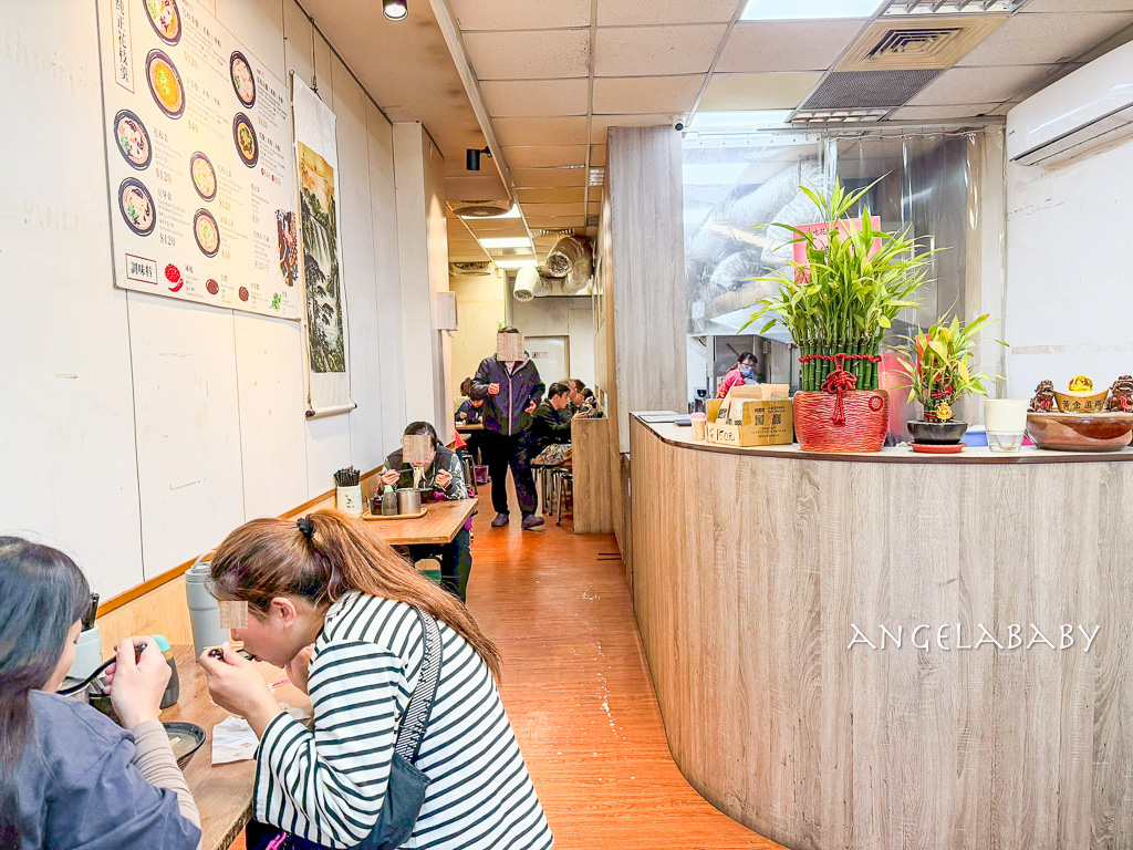 萬華龍山寺美食『金好吃純正花枝羹』飄香60年的巨無霸花枝羹 @梅格(Angelababy)享樂日記