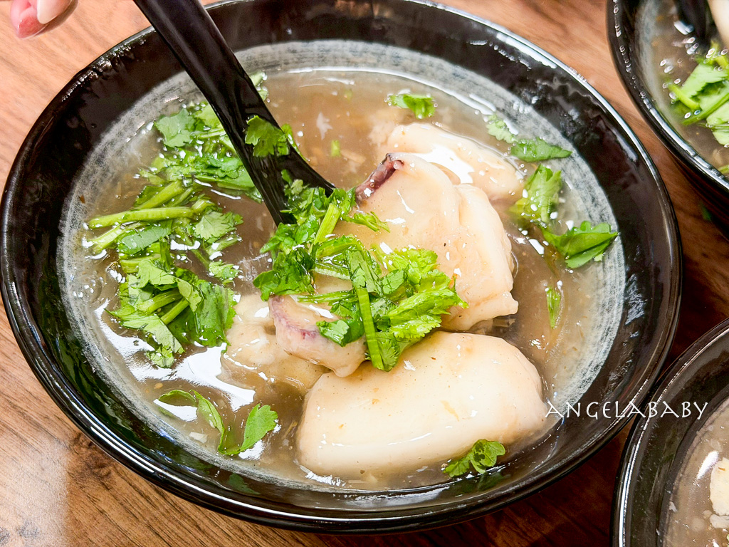 萬華龍山寺美食『金好吃純正花枝羹』飄香60年的巨無霸花枝羹 @梅格(Angelababy)享樂日記