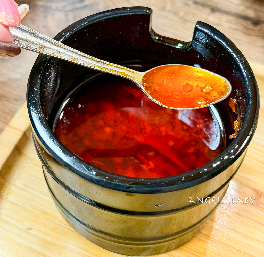 萬華龍山寺美食『金好吃純正花枝羹』飄香60年的巨無霸花枝羹 @梅格(Angelababy)享樂日記