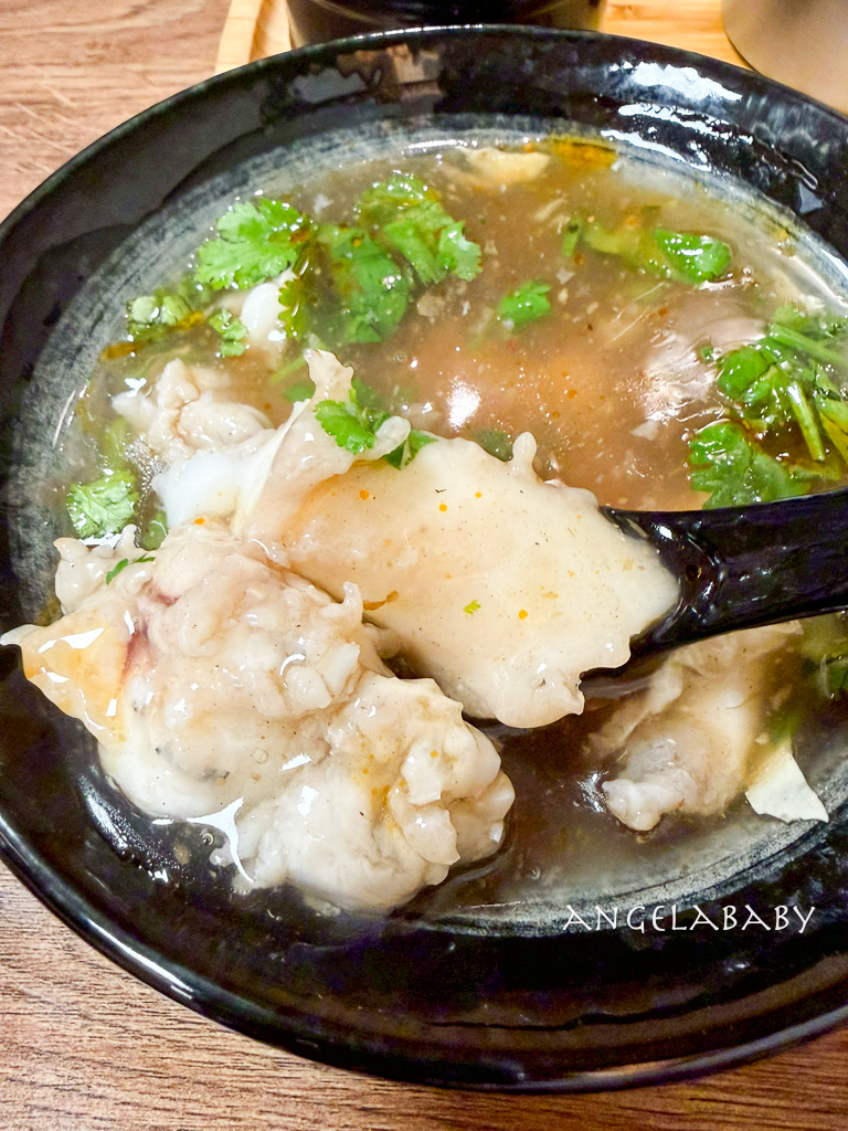 萬華龍山寺美食『金好吃純正花枝羹』飄香60年的巨無霸花枝羹 @梅格(Angelababy)享樂日記