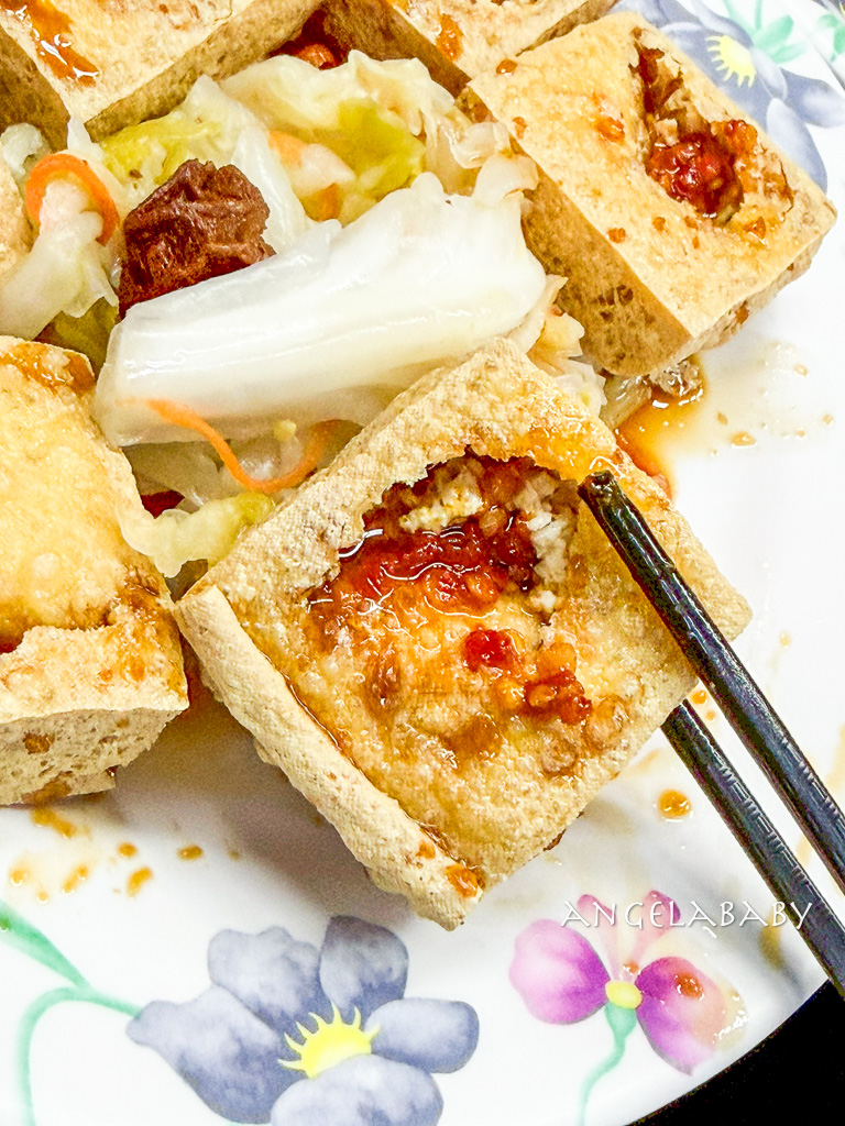 桃園中壢夜市美食『高雄海產粥』菜單，中壢宵夜美食推薦 @梅格(Angelababy)享樂日記