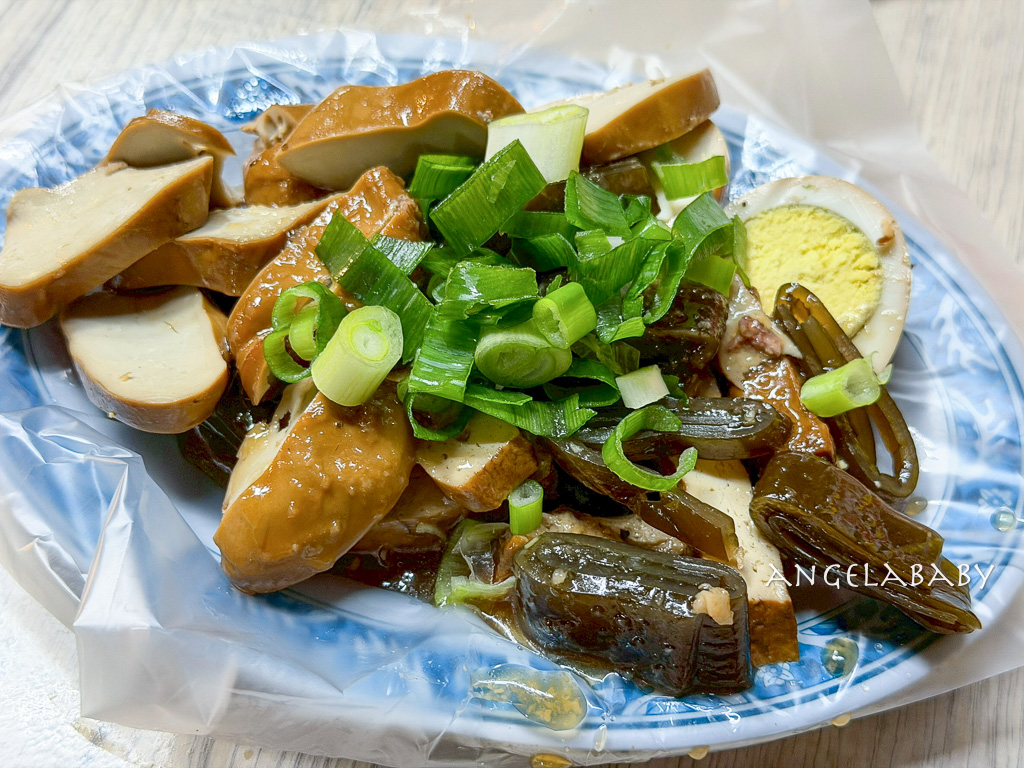 樹林夜市必吃『樹林夜市牛肉麵』湯濃肉多的手打麵牛肉麵110元 @梅格(Angelababy)享樂日記