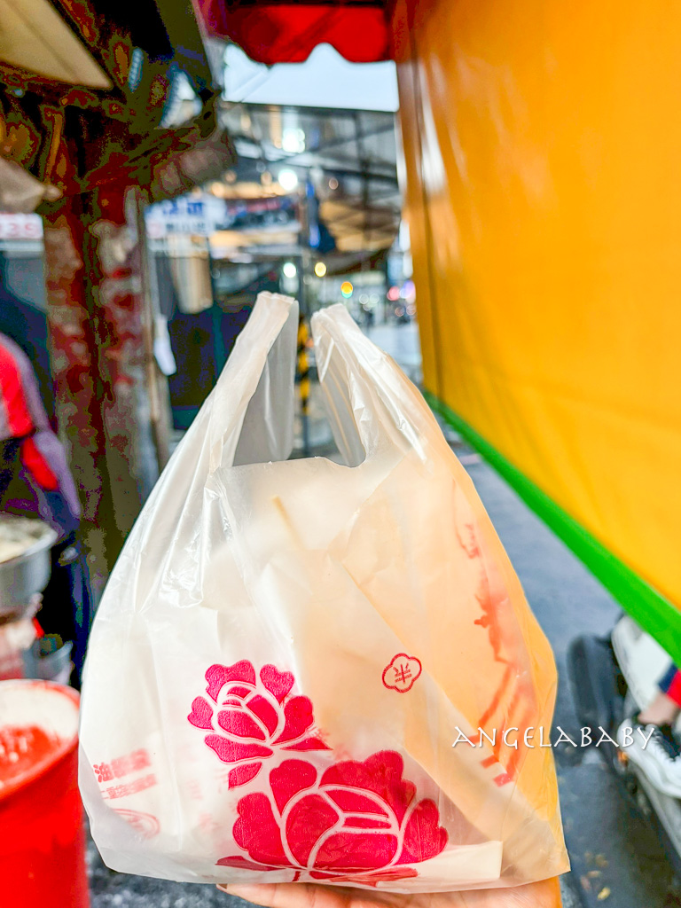 新莊好吃炸雞『化成路炸雞店』沒有招牌在騎樓底下賣了20幾年 @梅格(Angelababy)享樂日記