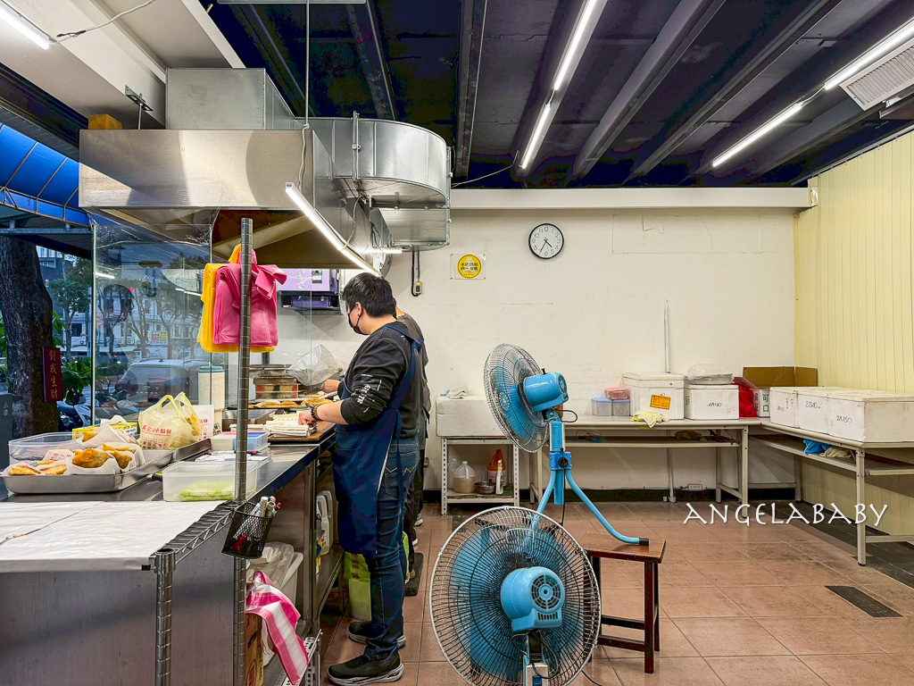 新莊爆漿餡餅『吳記北平餡餅專賣店』訂購方式、口味價格、餡餅界的天花板 @梅格(Angelababy)享樂日記