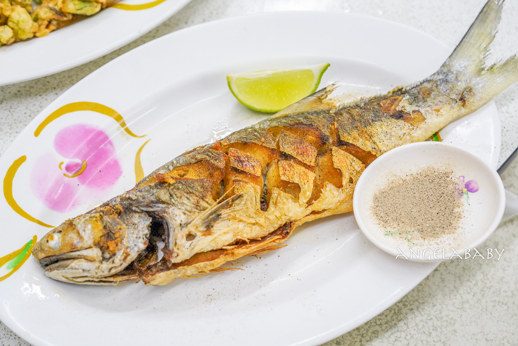 竹南人從小吃到大的人情味海產『阿標海產店』連總統政商都是座上嘉賓、苗栗之光唯一500盤推薦 @梅格(Angelababy)享樂日記