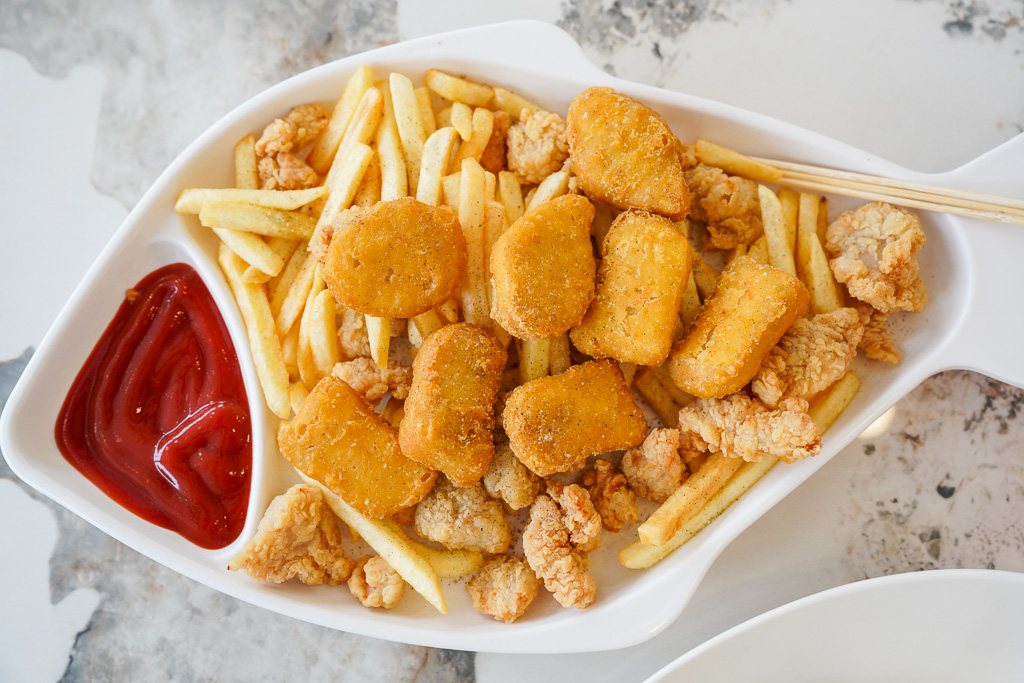 苗栗一日遊推薦|新景點苗栗火車頭園區鐵道迷不容錯過、2026春遊苗栗 參加『愛玩苗栗』抽大獎 @梅格(Angelababy)享樂日記 苗栗一日遊推薦|新景點苗栗火車頭園區鐵道迷不容錯過、2026春遊苗栗 參加『愛玩苗栗』抽大獎 @梅格(Angelababy)享樂日記