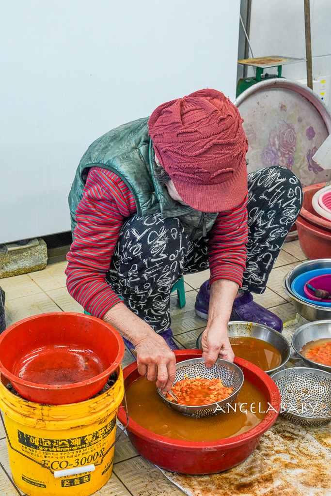 釜山景點『影島海女村』大啖海女海鮮拉麵、海膽飯卷 @梅格(Angelababy)享樂日記