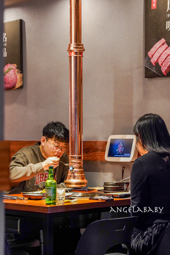 釜山西面烤肉推薦『西面九號韓牛』肉質太強豪華套餐還附上一瓶燒酒超讚 @梅格(Angelababy)享樂日記