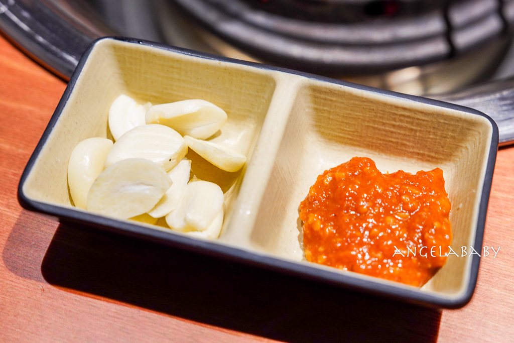 釜山西面烤肉推薦『西面九號韓牛』肉質太強豪華套餐還附上一瓶燒酒超讚 @梅格(Angelababy)享樂日記 釜山西面烤肉推薦『西面九號韓牛』肉質太強豪華套餐還附上一瓶燒酒超讚 @梅格(Angelababy)享樂日記