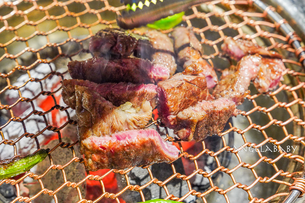 釜山西面烤肉推薦『西面九號韓牛』肉質太強豪華套餐還附上一瓶燒酒超讚 @梅格(Angelababy)享樂日記