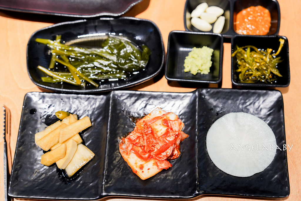 釜山站烤韓牛推薦『우겹다짐』牛層侤音菜單、人均千元吃1++韓牛 @梅格(Angelababy)享樂日記