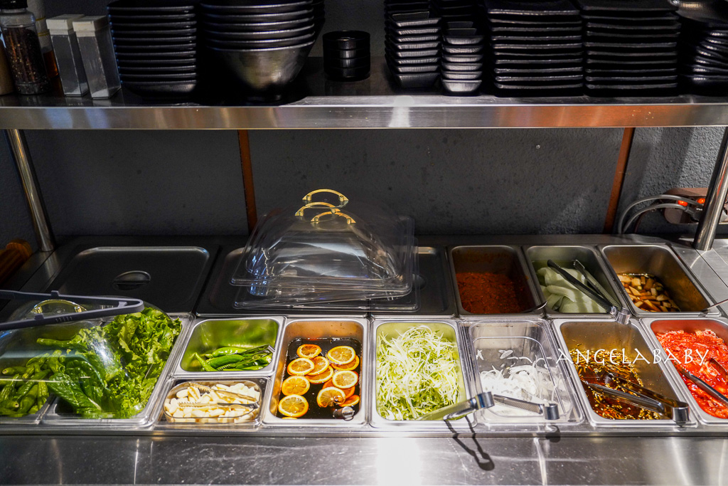 釜山站烤韓牛推薦『우겹다짐』牛層侤音菜單、人均千元吃1++韓牛 @梅格(Angelababy)享樂日記