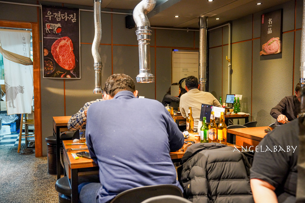 釜山站烤韓牛推薦『우겹다짐』牛層侤音菜單、人均千元吃1++韓牛 @梅格(Angelababy)享樂日記