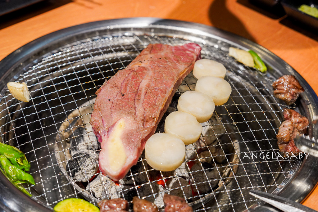 釜山站烤韓牛推薦『우겹다짐』牛層侤音菜單、人均千元吃1++韓牛 @梅格(Angelababy)享樂日記