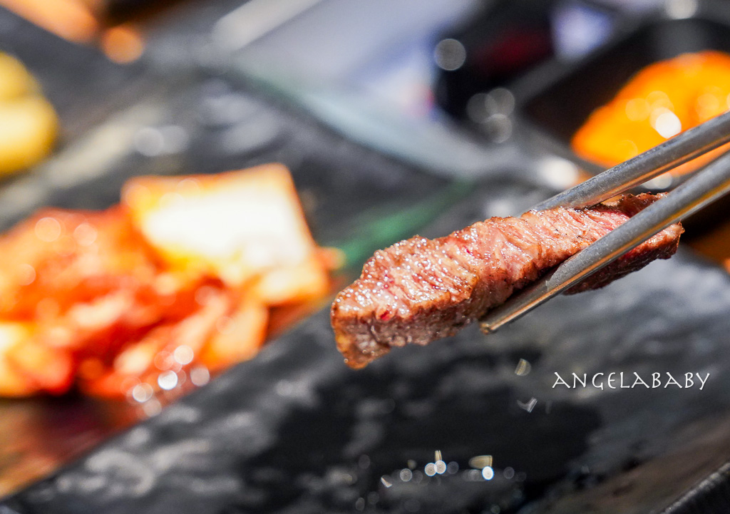 釜山站烤韓牛推薦『우겹다짐』牛層侤音菜單、人均千元吃1++韓牛 @梅格(Angelababy)享樂日記