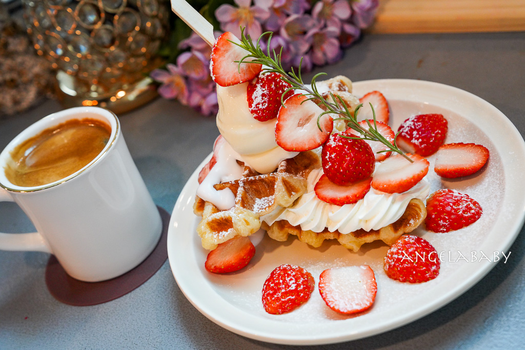 南浦洞咖啡廳『더타임나우&nbsp;The Time Now』超萌科基狗狗的主題咖啡 @梅格(Angelababy)享樂日記