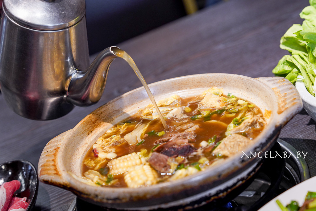 新莊站美食｜cp超高的老字號牛肉鍋『新樁牛』原新莊牛肉大王、牛腩鍋350元料多實在 @梅格(Angelababy)享樂日記
