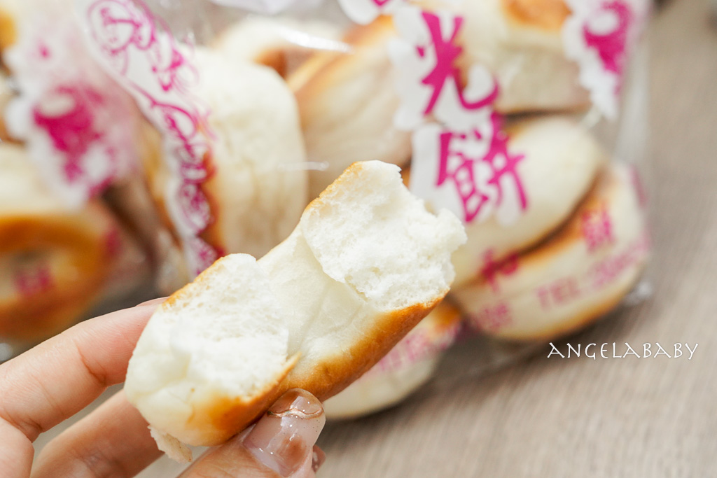 新莊廟街美食｜2小時賣光的鹹甜QQ鹹光餅『金合和糕餅』百年老店、新莊站美食 @梅格(Angelababy)享樂日記