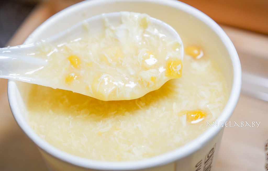 延三夜市、大橋頭站銅板美食推薦『黃師父真功夫美食』花生粉爆滿的豬血糕、肥滋滋入口即化的刈包 @梅格(Angelababy)享樂日記