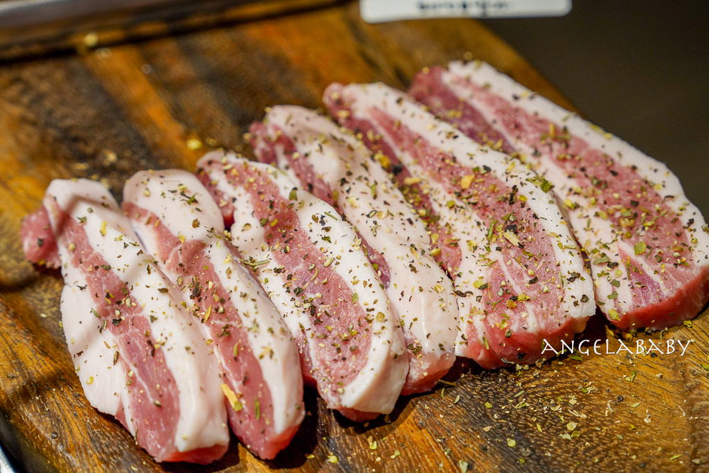 弘大烤肉推薦『猪名家延南店』菜單、免動手烤肉推薦，naver4.58分 @梅格(Angelababy)享樂日記