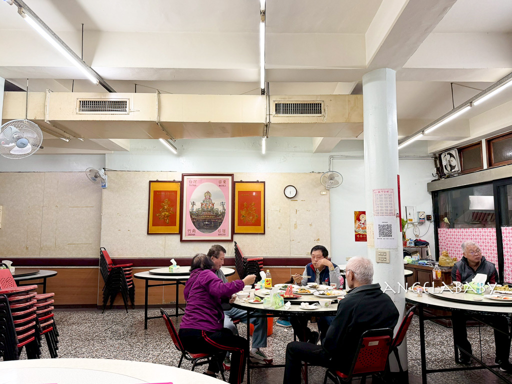 竹南人從小吃到大的人情味海產『阿標海產店』連總統政商都是座上嘉賓、苗栗之光唯一500盤推薦 @梅格(Angelababy)享樂日記