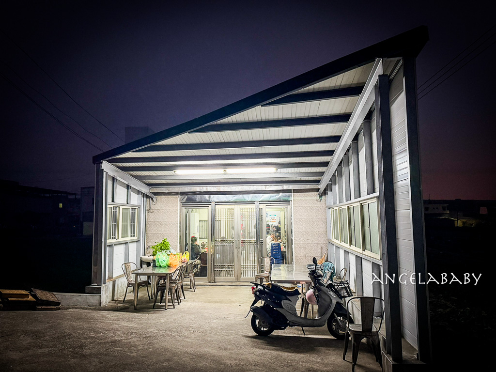 苗栗後龍美食『老余牛家莊』菜單、隱藏在民宅以的臉盆牛肉麵 @梅格(Angelababy)享樂日記