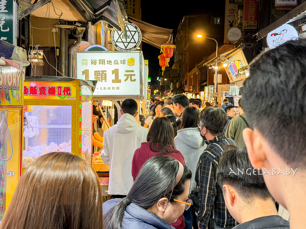 地表最猛的紅豆奶油比司吉『蘋果肉桂咖啡餐酒館 Apple Cinnamon caf&eacute; & Bistro』永春站下午茶、台北必吃蘋果派、松山下午茶、不限時插座咖啡 @梅格(Angelababy)享樂日記
