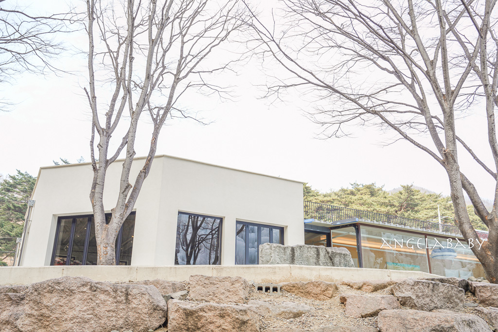 釜山一日遊推薦『青松冰谷』청송 얼음골，巨型冰雕石壁宛如冰雪奇緣電影場景 @梅格(Angelababy)享樂日記