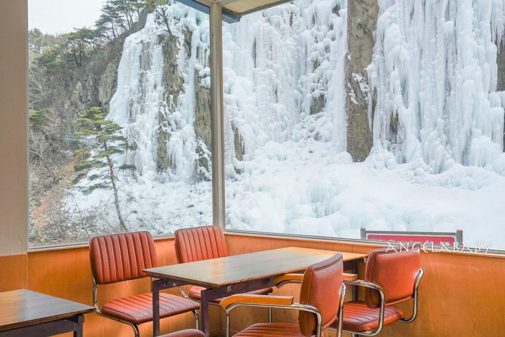 釜山一日遊推薦『青松冰谷』청송 얼음골，巨型冰雕石壁宛如冰雪奇緣電影場景 @梅格(Angelababy)享樂日記