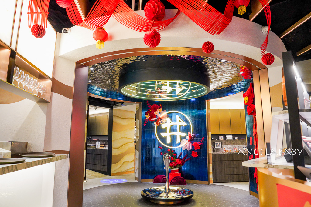 信義區cp值最高和牛燒肉『老井極上燒肉 台北信義店』菜單、雞白湯喝到飽 @梅格(Angelababy)享樂日記