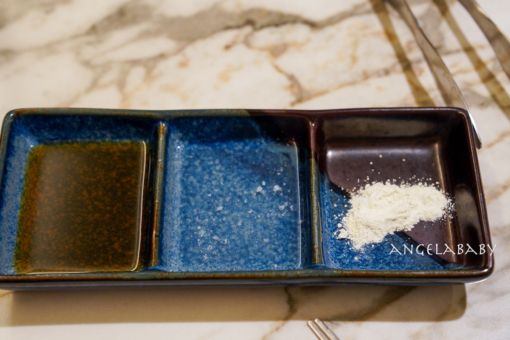 信義區cp值最高和牛燒肉『老井極上燒肉 台北信義店』菜單、雞白湯喝到飽 @梅格(Angelababy)享樂日記