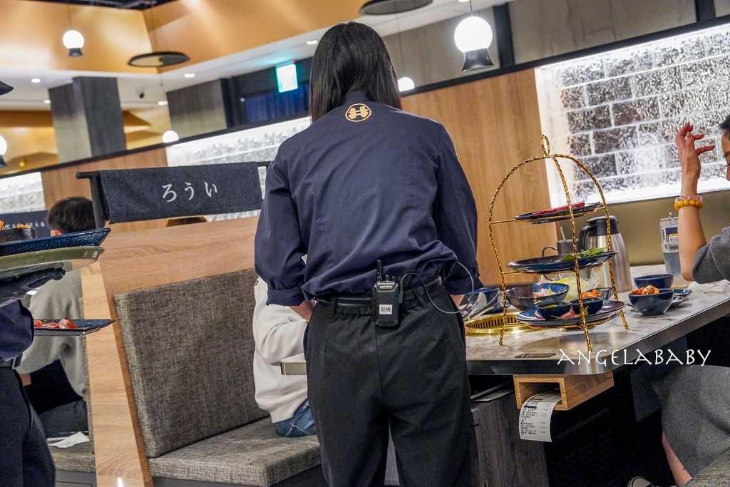 信義區cp值最高和牛燒肉『老井極上燒肉 台北信義店』菜單、雞白湯喝到飽 @梅格(Angelababy)享樂日記