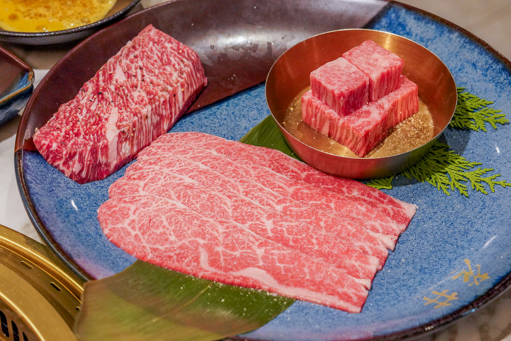 信義區cp值最高和牛燒肉『老井極上燒肉 台北信義店』菜單、雞白湯喝到飽 @梅格(Angelababy)享樂日記